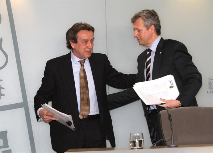 José Antonio De Santiago-Juárez (I) Y Su Homólogo Gallego, Alfonso Rueda, En Su 