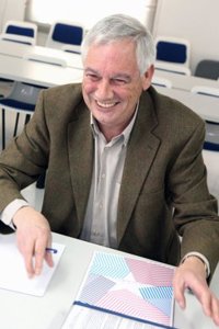 Vázquez (BNG) pide a la Xunta que "no abstraiga" de la negociación de las cajas, aunque "deje trabajar" a los directivos