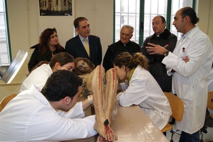 Imagen Del Cristo Del Olvido Restaurado