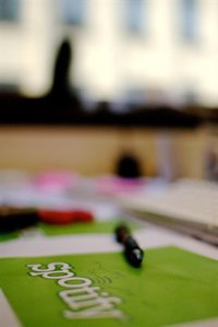 Los compositores critican el modelo de negocio de Spotify 