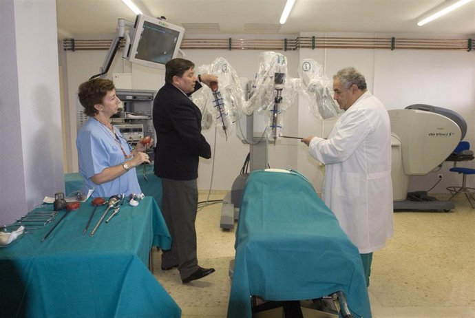 Truan Presenta El Robot Da Vinci 