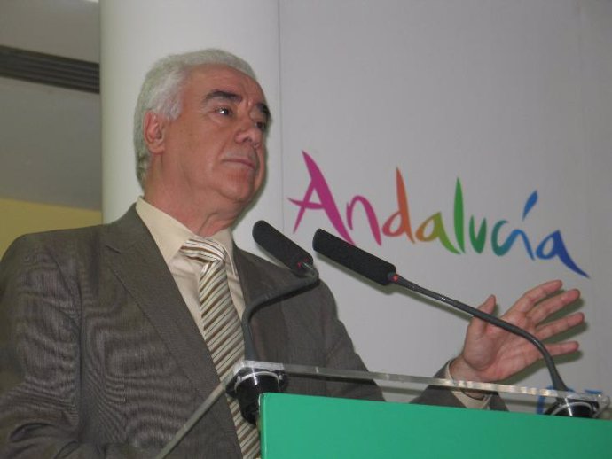 El Consejero De Turismo, Luciano Alonso