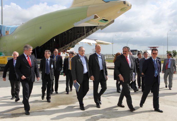 Visita Del Presidente Ejecutivo De Airbus A La Planta De San Pablo
