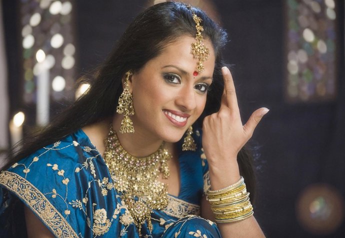 La Actriz, Coreógrafa Y Bailarina Sneha Mistri