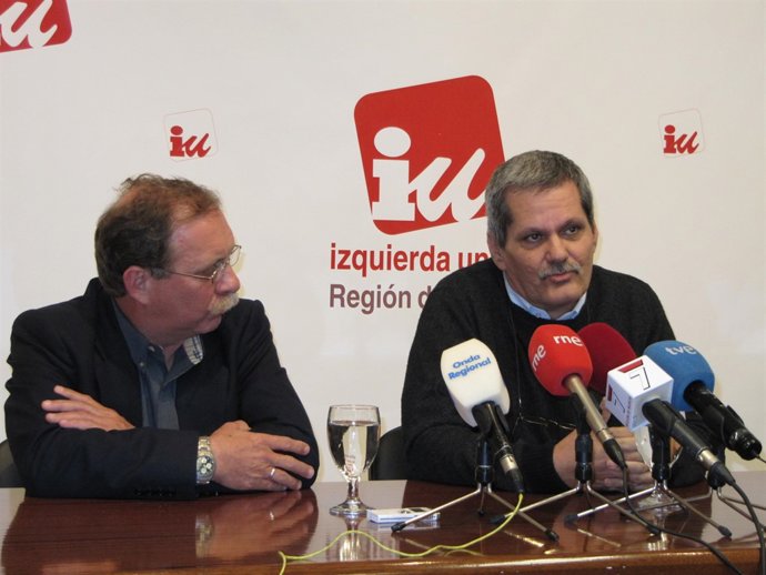 Alfredo Catálá, Miembro Del Instituto Cubano De Amistad Con Los Pueblos (Izquier