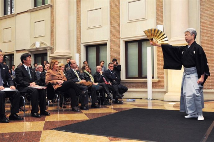 Un Ejemplo De La Cultura Japonesa En Madrid