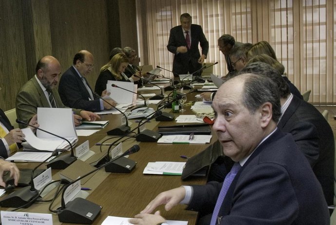 Un Momento De La Reunión En La Sindicatura.