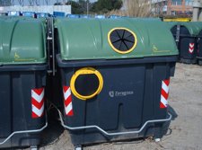 Contenedor de basuras que están comenzando a utilizar en Zaragoza