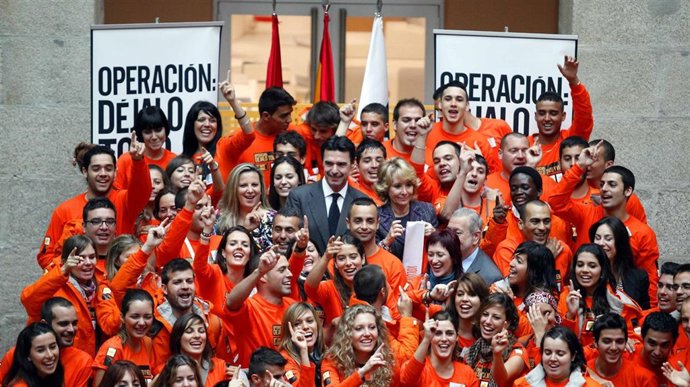 La Consejera De Turismo Del Gobierno De Canarias, Rita Martín, El Vicepresidente