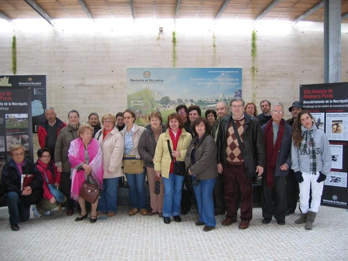 Uno De Los Grupos Que Hoy Visitó La Villa.