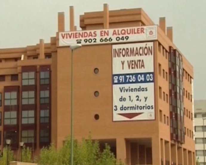 Cae un 22% el número de viviendas hipotecadas