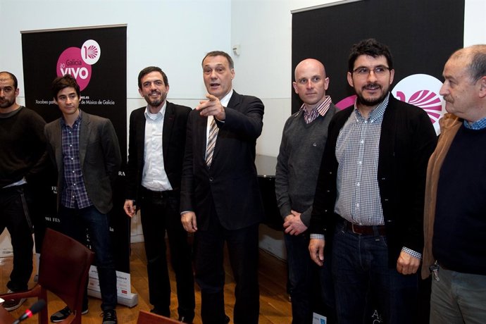 Asistentes A La Presentación