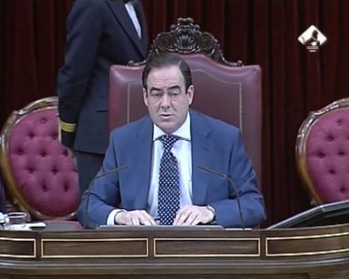 Bono remite su patrimonio a la Fiscalía