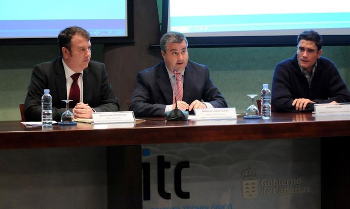 Un Instante De La Presentación.