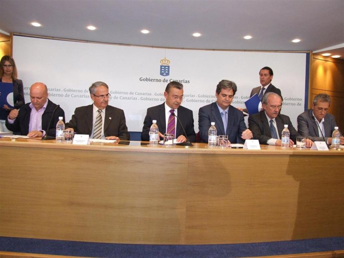 De Izquierda A Derecha, Juan Arteaga (CCOO), Sebastián Grisaleña (CCE), El Presi