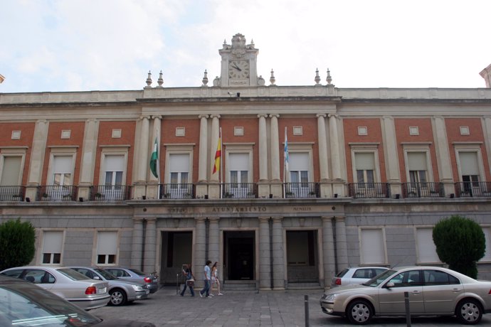 Fachada Del Ayuntamiento De Huelva