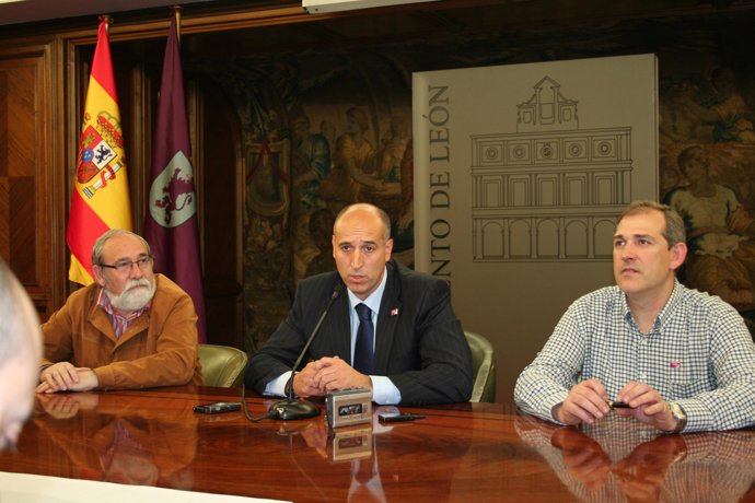 El Concejal De Seguridad Y Movilidad, José Antonio Díez, Durante La Presentación
