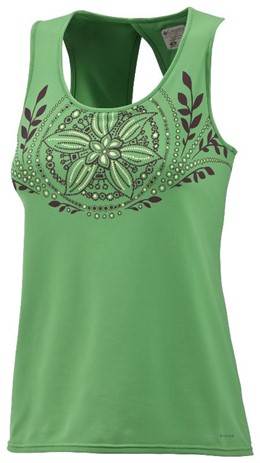 Ropa mujer que protege del sol.