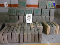 Detenidas diez personas y aprehendidos 2.300 kilos de hachís de una red que operaba desde Cádiz y Ceuta