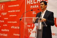 Caballero (PSOE) dice que en el voto contra del PP "se adivina la victoria" de Valcárcel sobre Cospedal