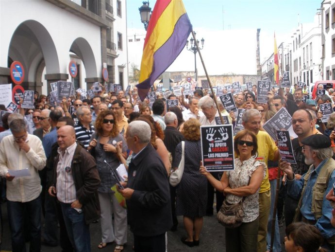 Cerca De 300 Personas Se Concentran En Las Palmas De Gran Canaria En Apoyo Al Ju