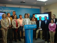 Cospedal dice que Barreda "ha elegido" no tenerlo y que "esa es la diferencia" con la propuesta del PP