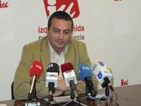 IU tilda de "ridículo" el ahorro del plan de austeridad de Gobierno y defiende una reorientación del gasto público