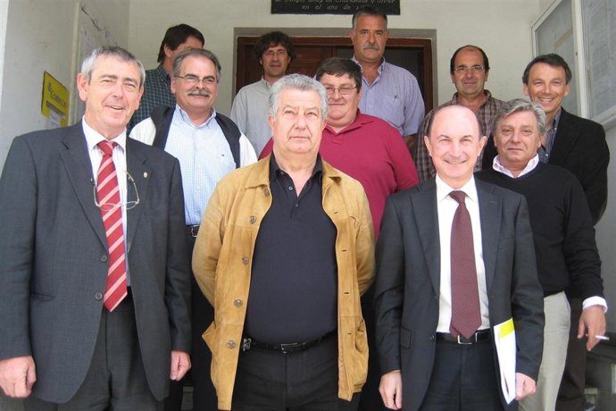 Asistentes A La Reunión