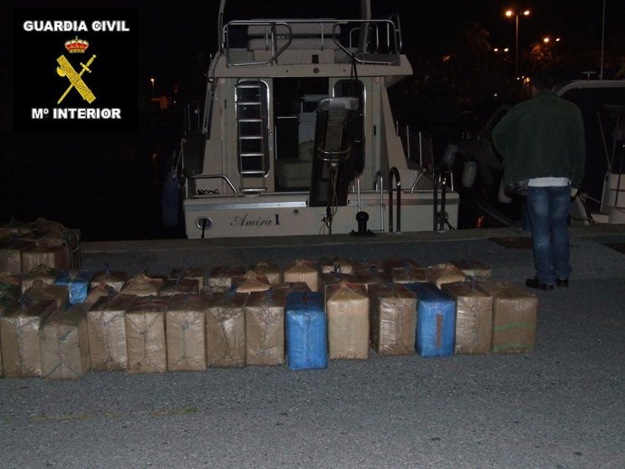 Se Incautan Más De 100 Fardos