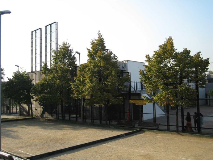 El Instituto Sant Martí De Provençals, Uno De Los Afectados
