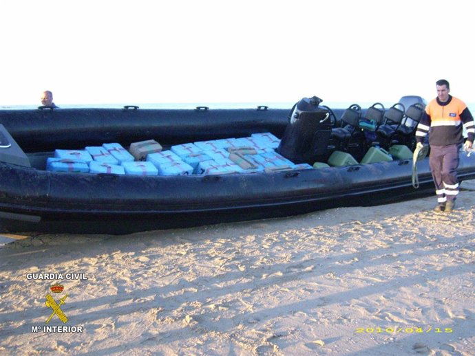 Embarcación Interceptada En Urbasur Con 1.470 Kilos De Hachís A Bordo.