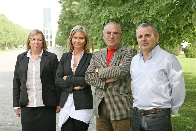 De Izda. A Dcha., Adoración López, Elena Iriarte, Juantxo Madariaga Y José Vicen
