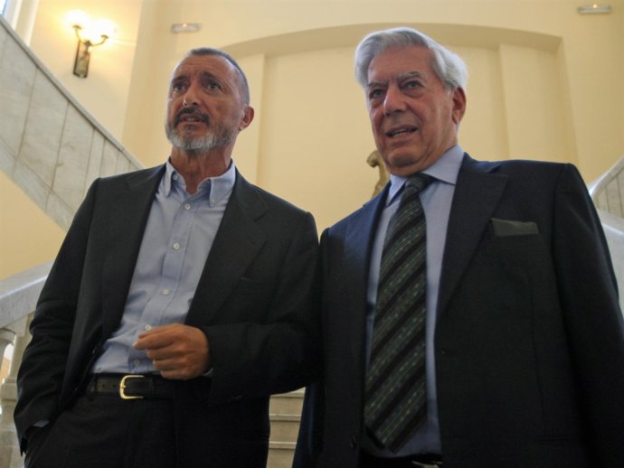 Vargas Llosa Y Pérez-Reverte