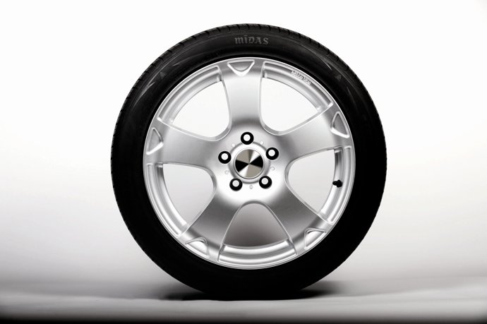 Neumático Midas Tenor