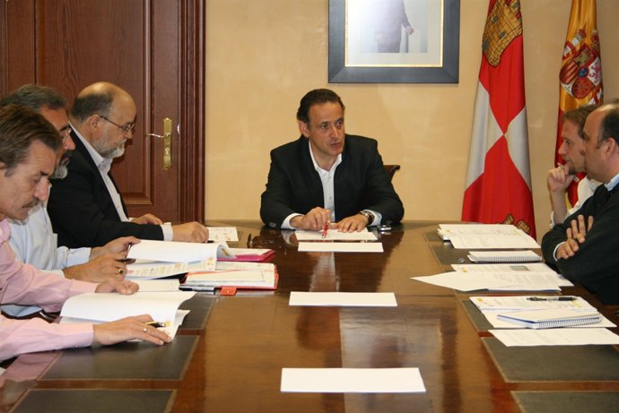 Imagen De La Reunión De La Comisión Informativa Del FES