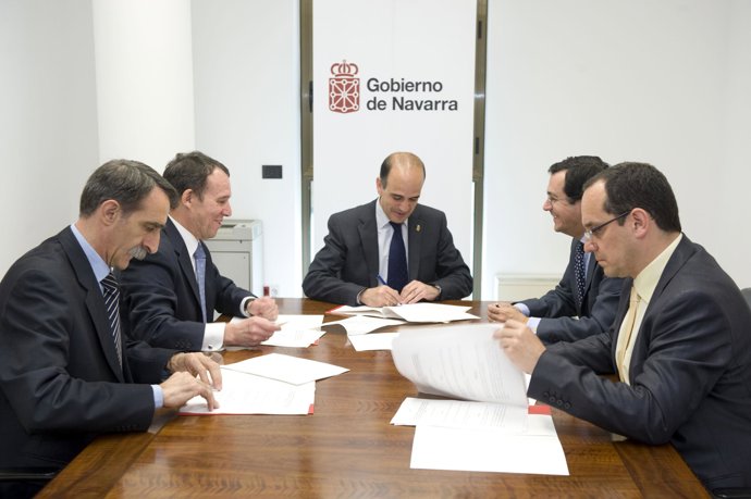 Convenio De Colaboración Entre Gobierno De Navarra Y Universidades.
