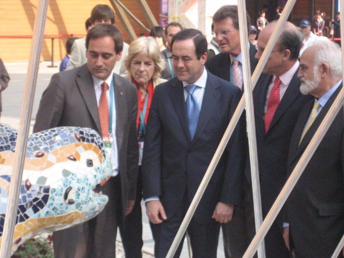 Inauguración Del Espacio Barcelona En La Expo De Shangai
