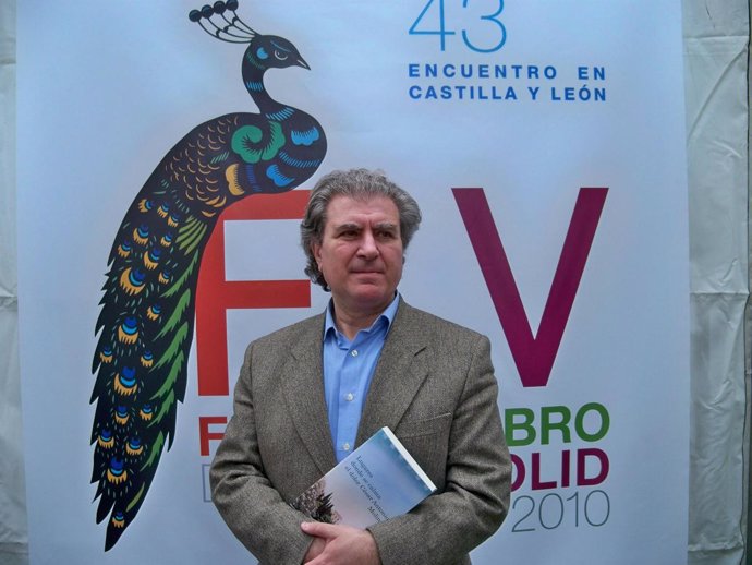 César Antonio Molina, Hoy En La Feria Del Libro De Valladolid.