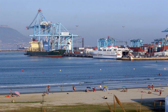 Imagen Del Puerto De Algeciras