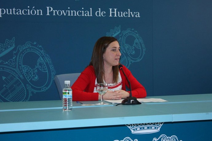 La Diputada De Desarrollo Socioeconómico, Lola Herrera, Informa Sobre El Program