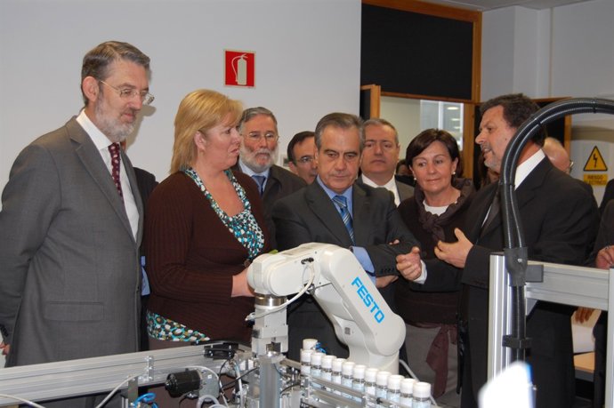 Visita Corbacho A Torrelavega