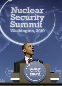 Obama en la cumbre nuclear de 2010