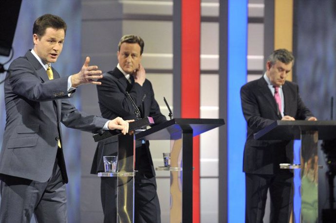 candidato del Partido Liberal Demócrata, Nick Clegg en el debate televisado en R