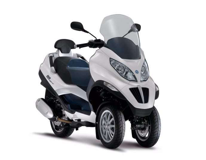 Piaggio MP· Hybrid