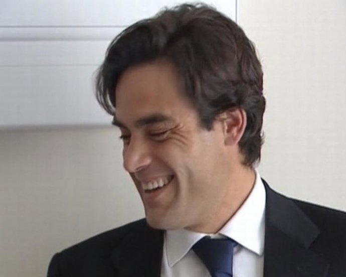 Güemes deja la Consejería de Sanidad 