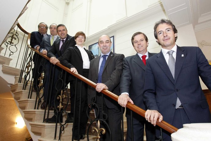 Autoridades En La Presentación De La Iniciativa 