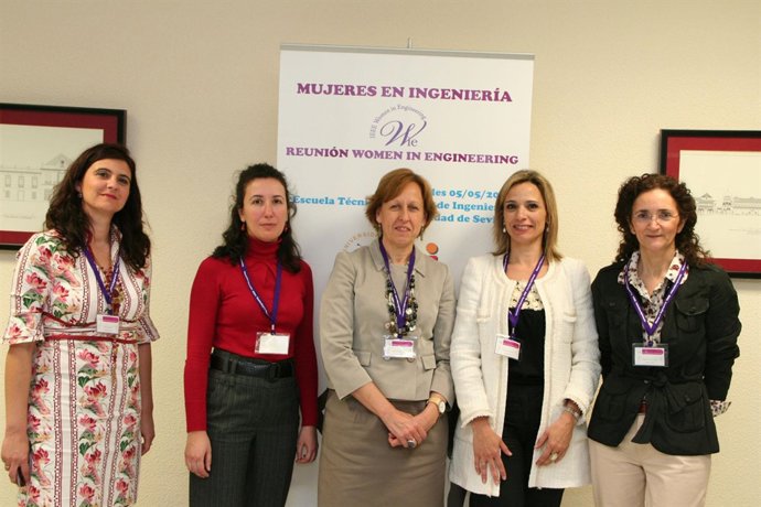 Ingenieras Participantes En 'Women In Engineering'