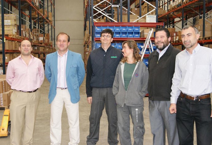 Un Momento De La Visita A La Nave De Ideas