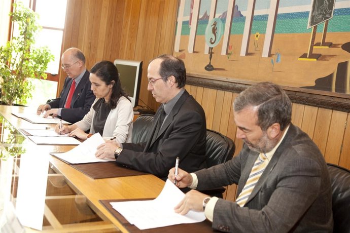 Gago, (Dcha), Barro, Pilar Rojo Y Barja.