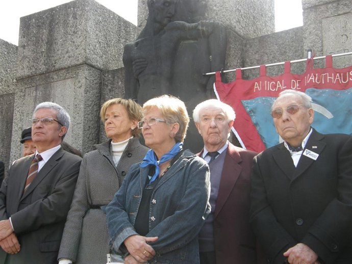 Saura Y De La Vega En Mauthausen